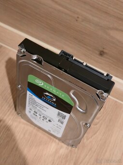 4TB HDD SEAGATE SKYHAWK - 2