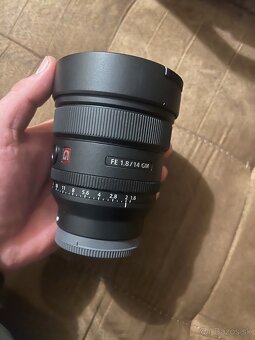 Na predaj objektiv SONY SEL14F18GM - 2