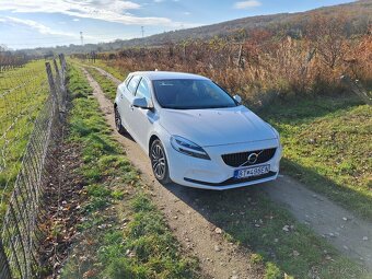 Volvo V40 D3; 2.0 diesel; Manual; r.v. 2018; Bratislava - 2