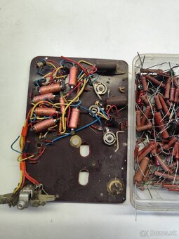 Tranzistory,rezistory,integrovane obvody a ine elek.suciastk - 2