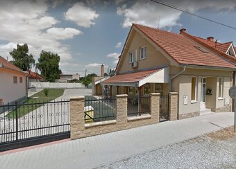 Na prenájom priestory v centre Hurbanova s parkovaním - 2