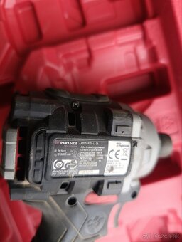 Parkside razovy utahovak - 2