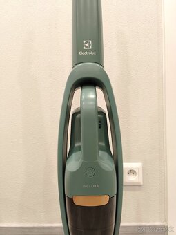 Tyčový vysávač Electrolux Well Q6 - 2