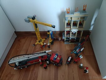 Lego city 60216-hasicsky zbor - 2