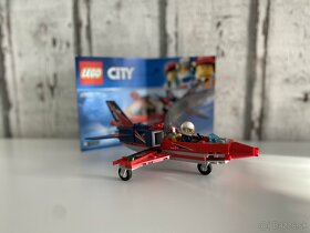 LEGO City Great Vehicles 60177 Stíhačka na leteckej šou - 2