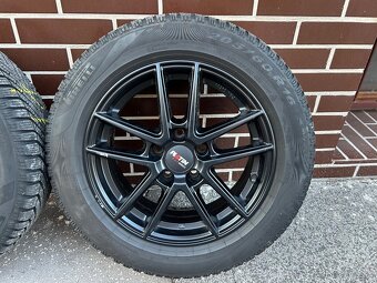 Zimna sada Pirelli 205/60/R16 5x112 - 2