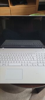 Sony VAIO/ 15.6 displej/ 4GB RAM/ CD/ bez HDD - 2