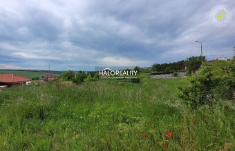 HALO reality - Predaj, pozemok pre rodinný dom 318 m2 Nitr - 2