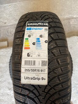 GoodYear UltraGrip 9+ 205/55 r16 - 2