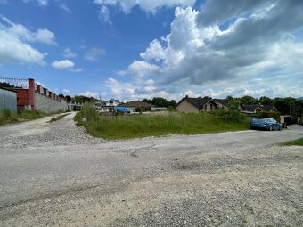 Pozemok na výstavbu rodinného domu - Prievidza - 2