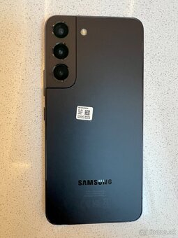 Samsung Galaxy S22 - 2