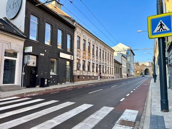 Na prenájom parkovacie, Bratislava, Staré Mesto, Beskydská u - 2
