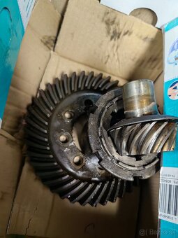 Predam nahradne diely tatra 805 - 2