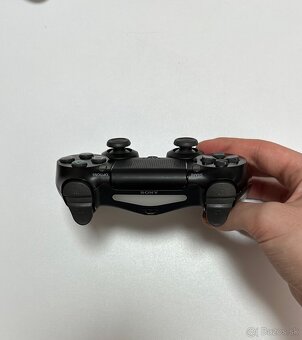Originálny ovládač na ps4 - 2