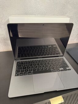 MacBook Air 13” – Top stav - 2