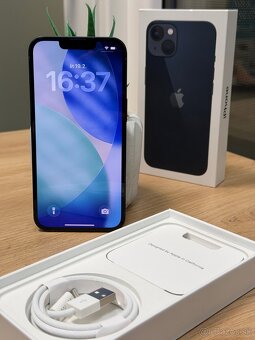 Apple iPhone 13 128GB - ZÁRUKA / NOVÁ BATÉRIA - 2