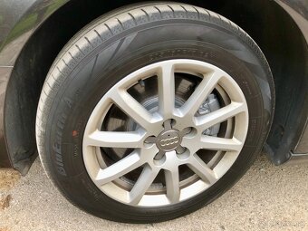 Elektróny Audi 16,obute letné pneu Yokohama 205/60R16 - 2