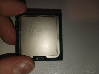 Intel Xeon E5-2407 - 2
