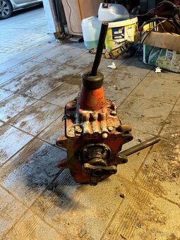 Redukčná prevodovka masívna - 2