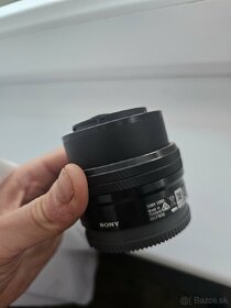 Objektív Sony 16–50 mm F3,5–5,6

 - 2