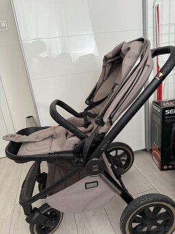 Kočiar Moon Resea S+ , vajíčko Maxi Cosi - 2