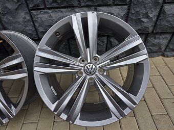 5x112 R19 VW Sebring Touareg Rline - 2