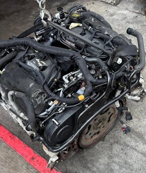 Motor jaguár XF XJ 3.0 TDV6 306DT - 2