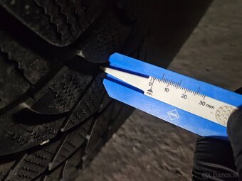 235/40 R19 96V Dunlop SP Winter Sport 3D - 2