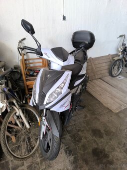 Skúter Maxon 125 - 2
