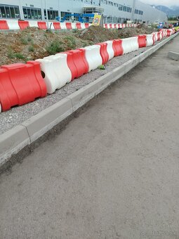 Hľadáme si prácu - 2