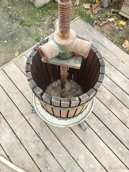 predám pres lis na hrozno ovocie - 2