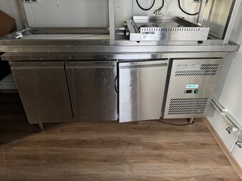 Chladnička + dvojdrez+ stôl - 2