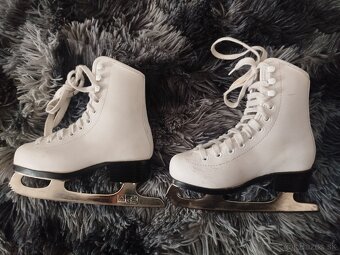 Dievčenské korčule - 2
