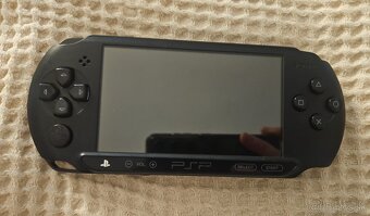 PSP E1004  Street - 2