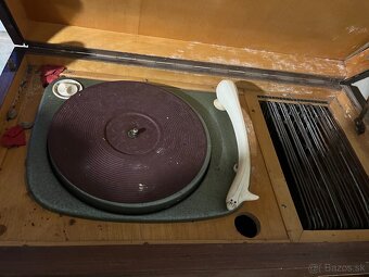 Elektronkove radia Tesla - 2