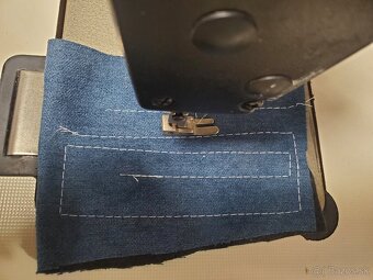 Priemyselny šijací stroj - 2