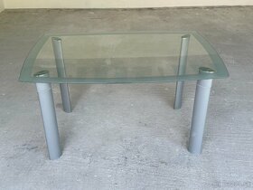 PREDÁM jedálenský stôl sklenený - 2