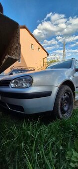 Golf 4 - 2