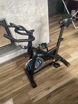 Spinningový bicykel REBEL RBA-1008 - 2