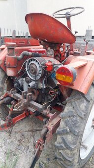 Predam traktor rs09 - 2