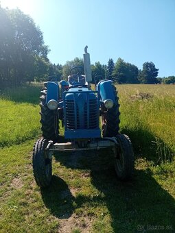 Predám traktor Zetor 25k - 2