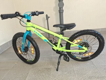 Predám detský bicykel 20kola Cube 200Acid Disc zltomodry - 2