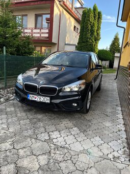 BMW 218d - 2