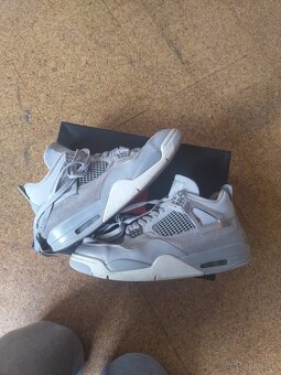 Jordan 4 Frozen Moments - 2