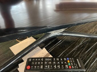 Predám 32' Samsung TV/Monitor Full HD - 2