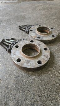 Podložky 2x2cm 5x120 - 2