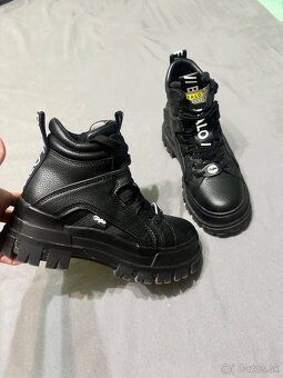 Damske členkové čižmy /tenisky Buffalo , vek,38 - 2