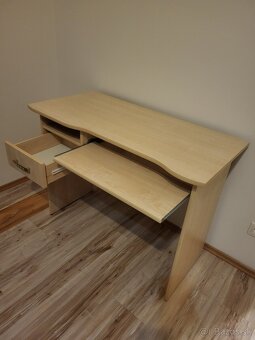 PC stolík - 2