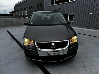 Volkswagen Touran  2.0tdi BMM - 2