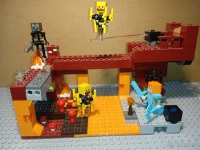 21154 LEGO Minecraft The Blaze Bridge - 2